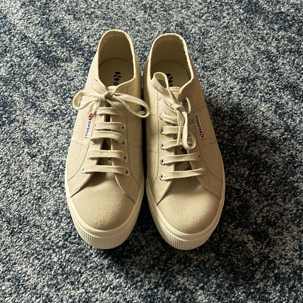 Superga platform tennis sneaker. Size 38. Tan canvas. Super cute! Never worn.